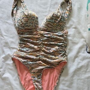 Athleta Women's One Piece Swimsuit in Pink and Cream Paisley